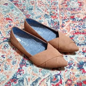 D. Scholls's Pointed Toe Flats Size 9